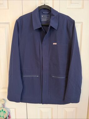 Figs men’s Reed scrub jacket, size medium